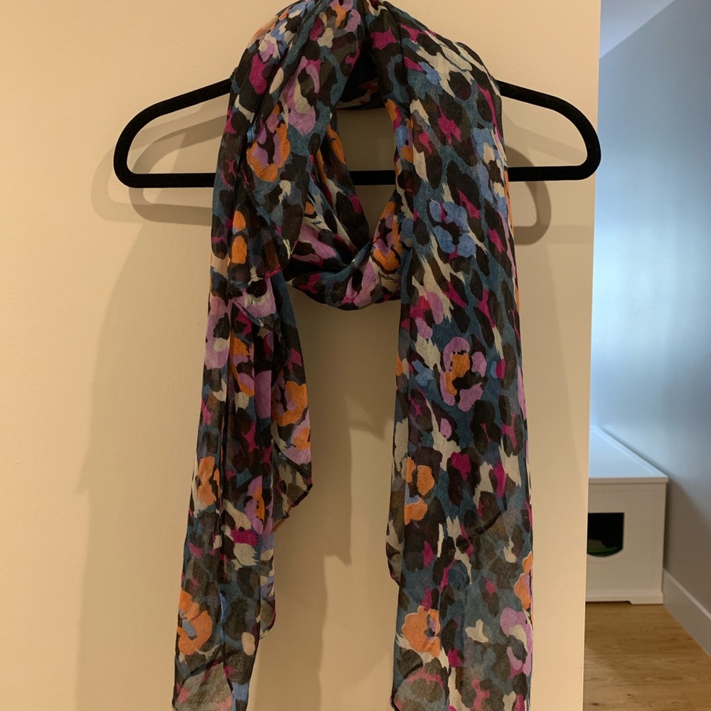 American Eagle Spring Scarf